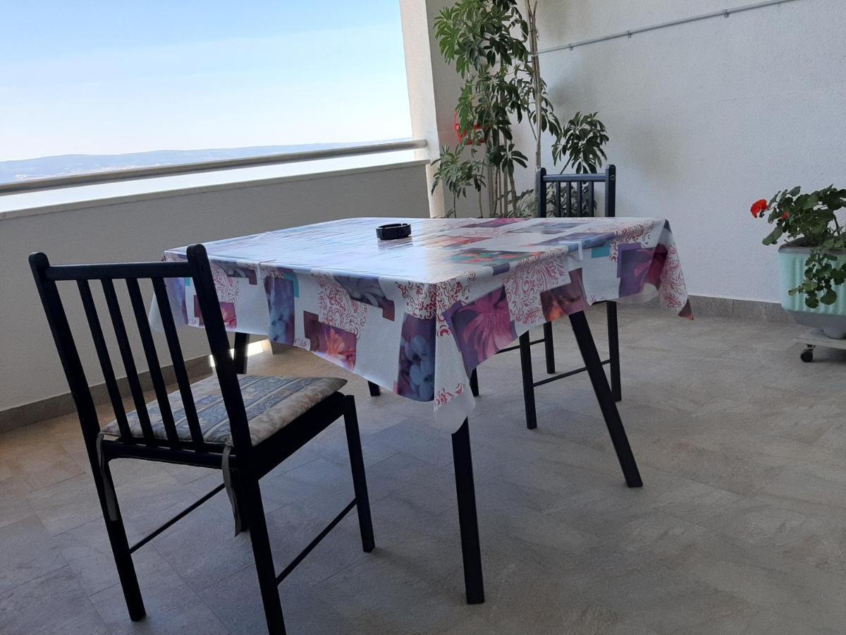 Apartments Davor Ceko Jesenice  Eksteriør billede