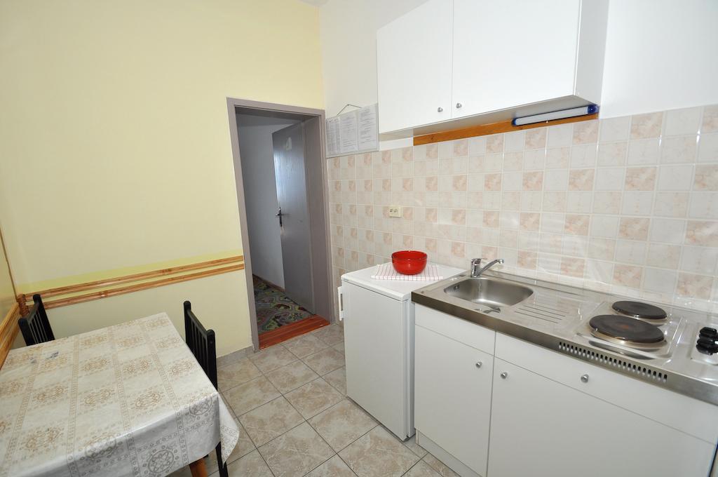 Apartments Davor Ceko Jesenice  Værelse billede